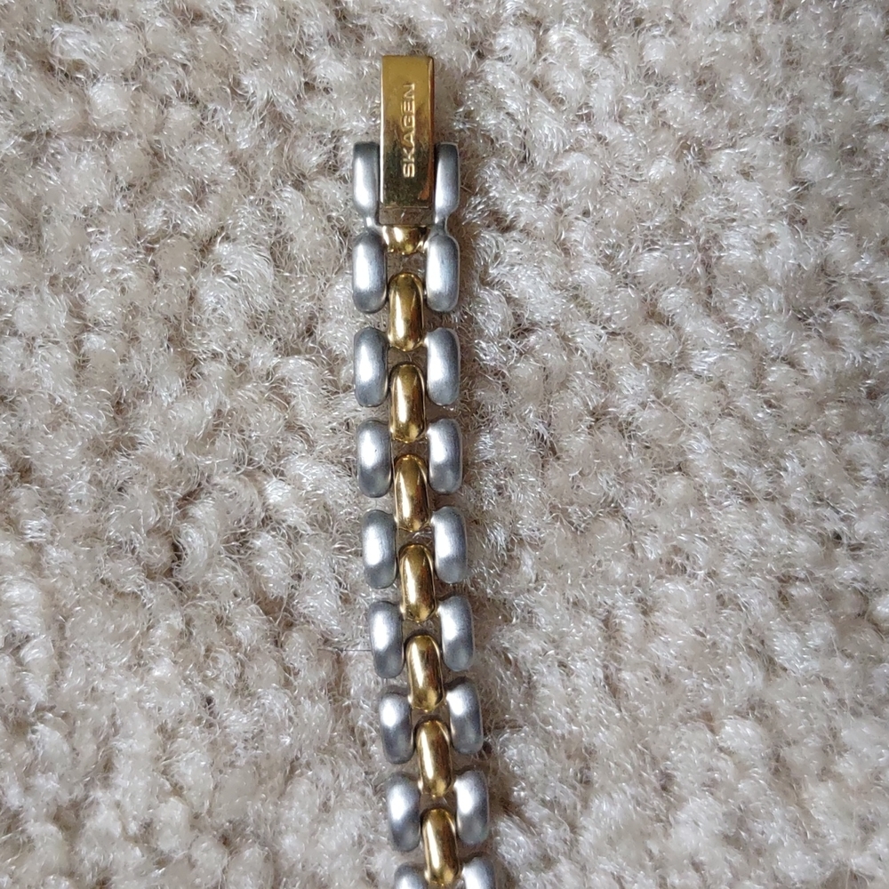 Skagen Gold and Silver Women's Watch - Picture 5 of 6